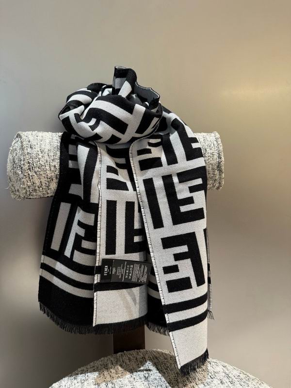 Fendi scarf 180X35cm E121252